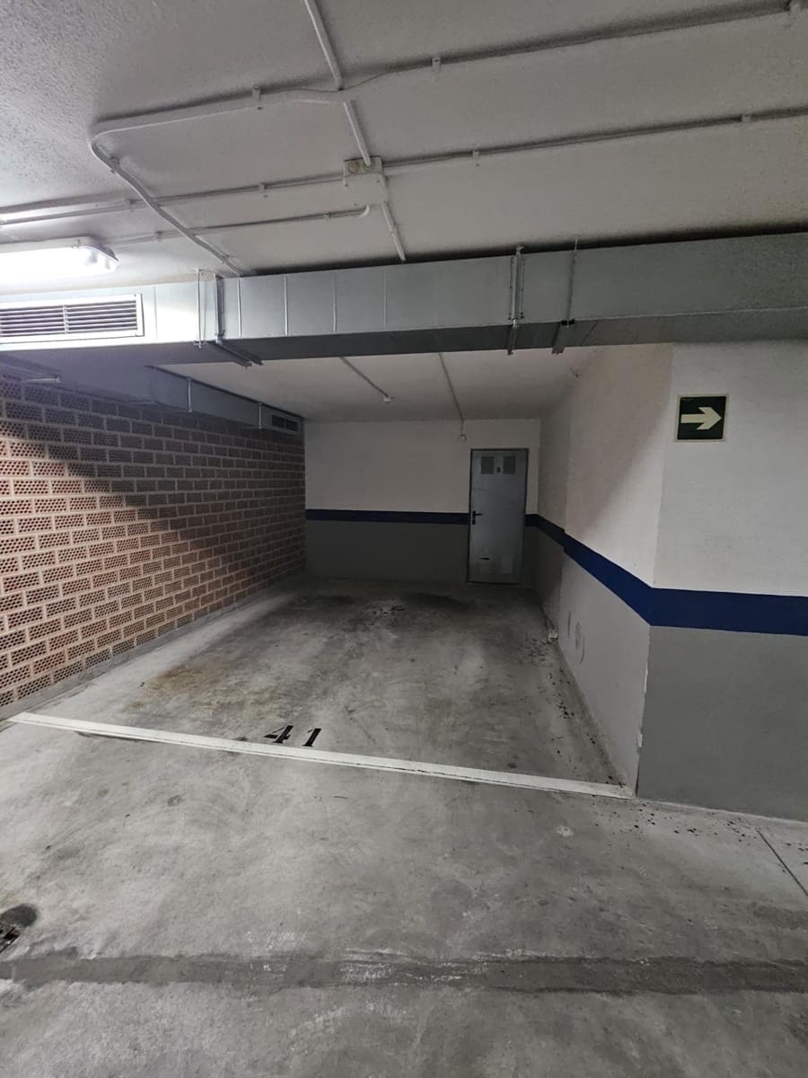 Appartement de 3 chambres à louer à Valence ville avec garage - 2 600 € (Ref: 9532125)