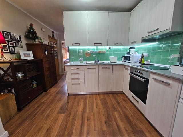 2 soveværelse Lejlighed til salg i Russafa, Valencia by - € 230.000 (Ref: 9532128)