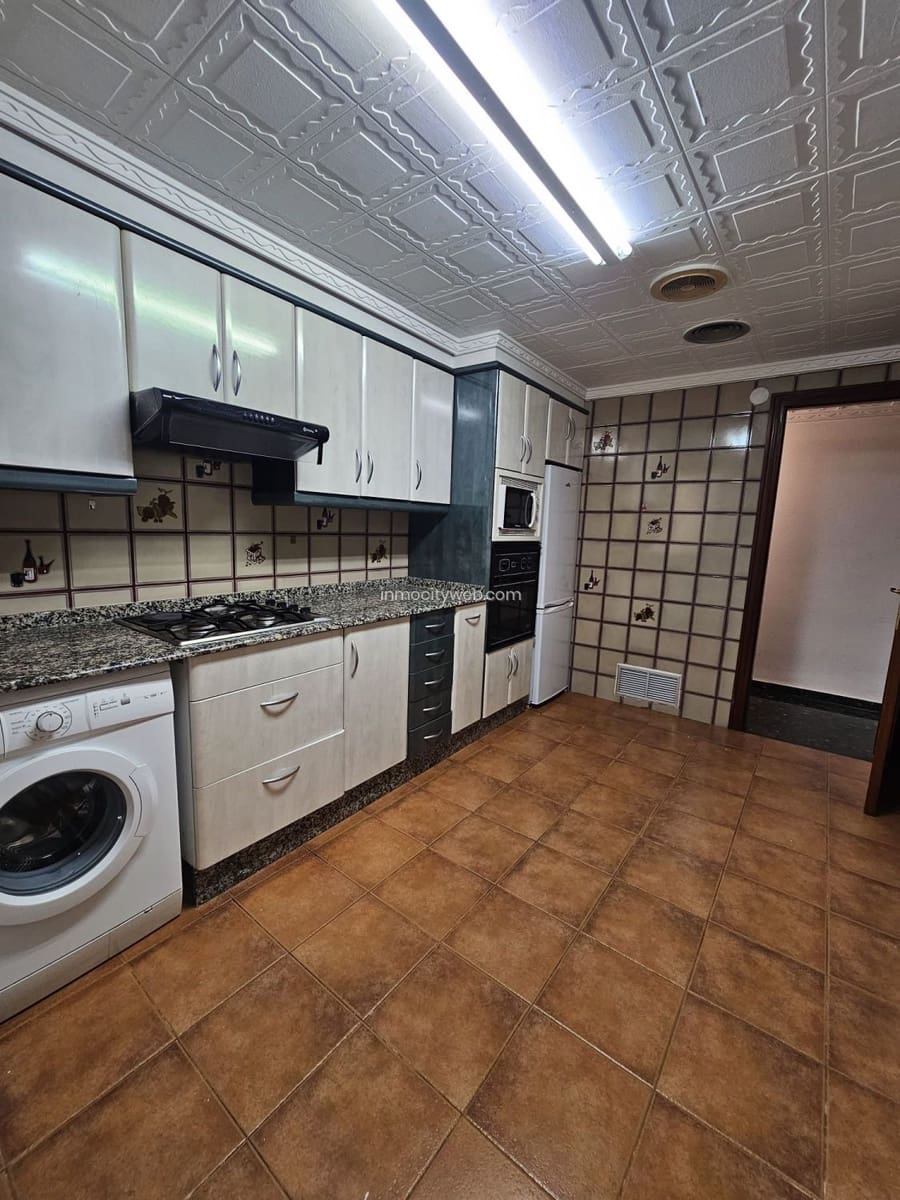 4 sovrum Lägenhet till salu i Sagunto / Sagunt med garage - 179 000 € (Ref: 9532129)