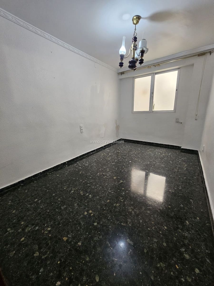 4 sovrum Lägenhet till salu i Sagunto / Sagunt med garage - 179 000 € (Ref: 9532129)