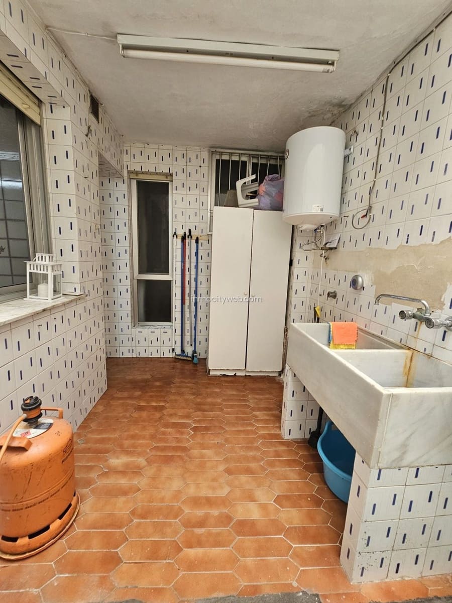 4 sovrum Lägenhet till salu i Sagunto / Sagunt med garage - 179 000 € (Ref: 9532129)