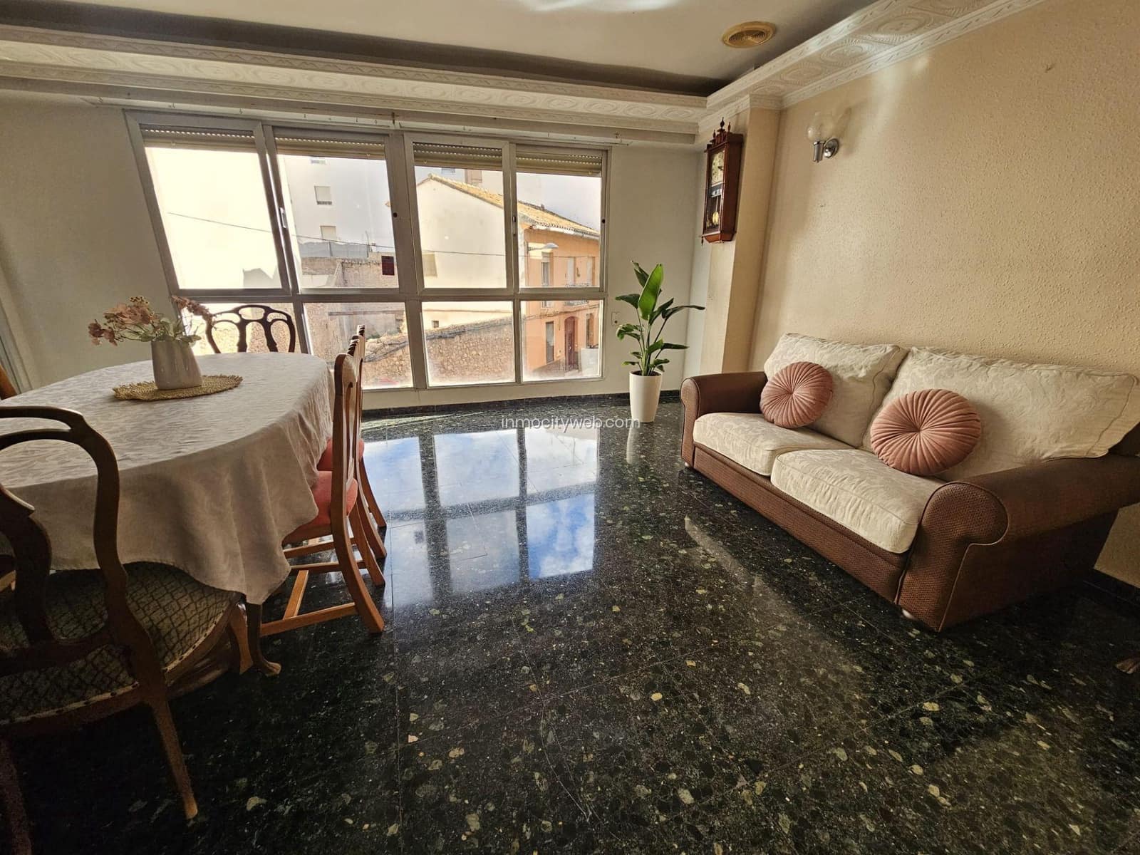 4 sovrum Lägenhet till salu i Sagunto / Sagunt med garage - 179 000 € (Ref: 9532129)