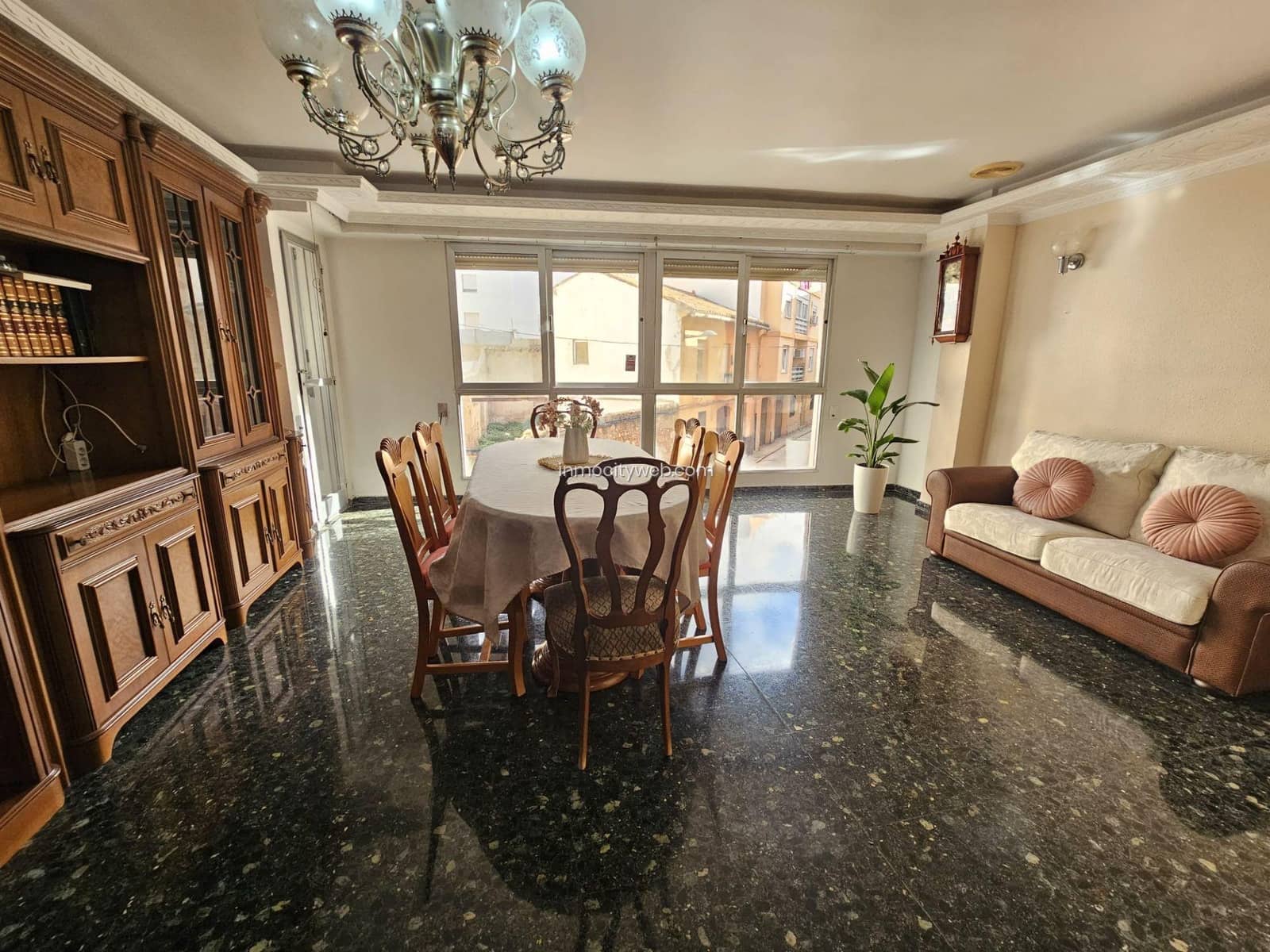 4 sovrum Lägenhet till salu i Sagunto / Sagunt med garage - 179 000 € (Ref: 9532129)