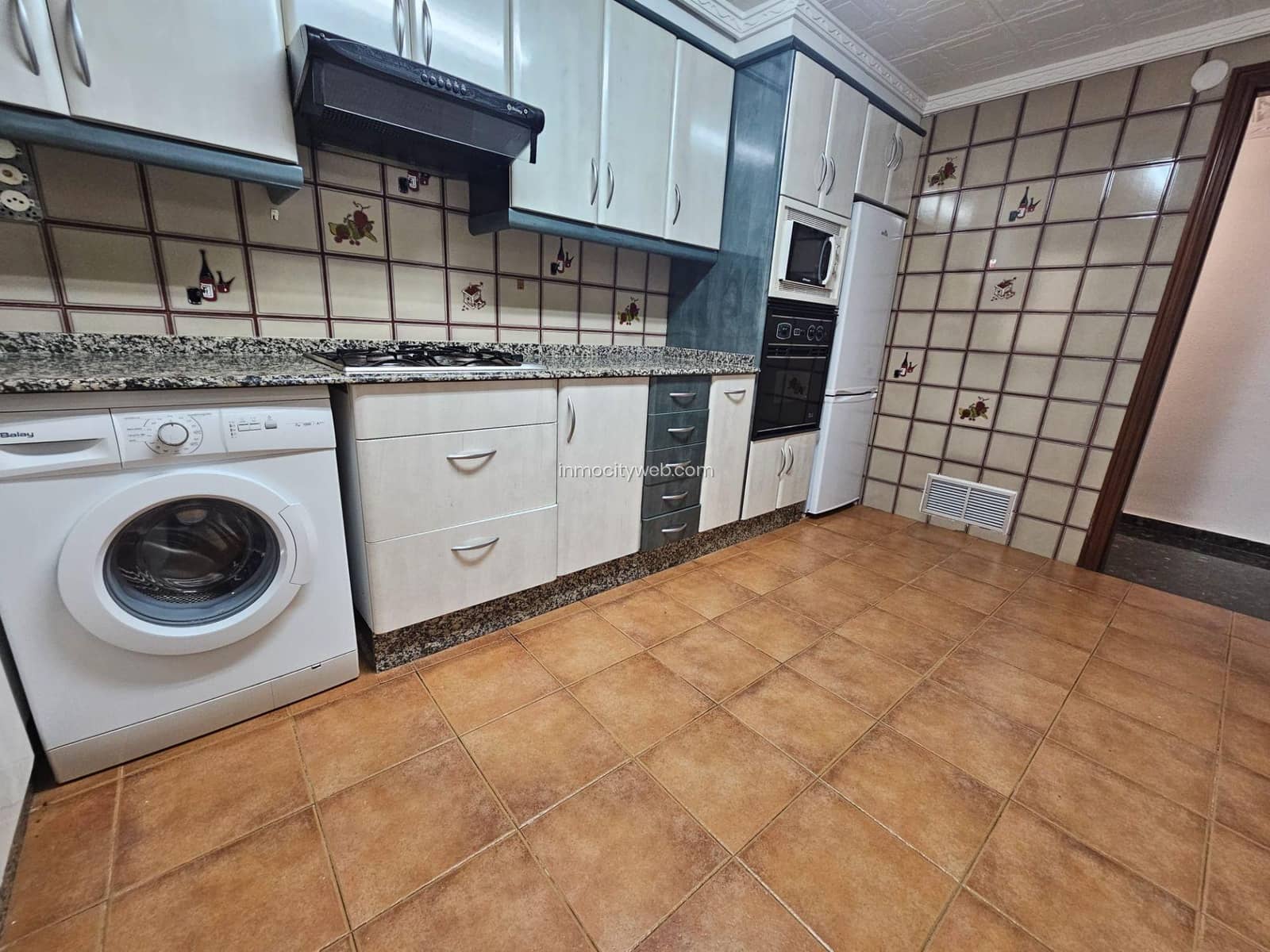 4 sovrum Lägenhet till salu i Sagunto / Sagunt med garage - 179 000 € (Ref: 9532129)