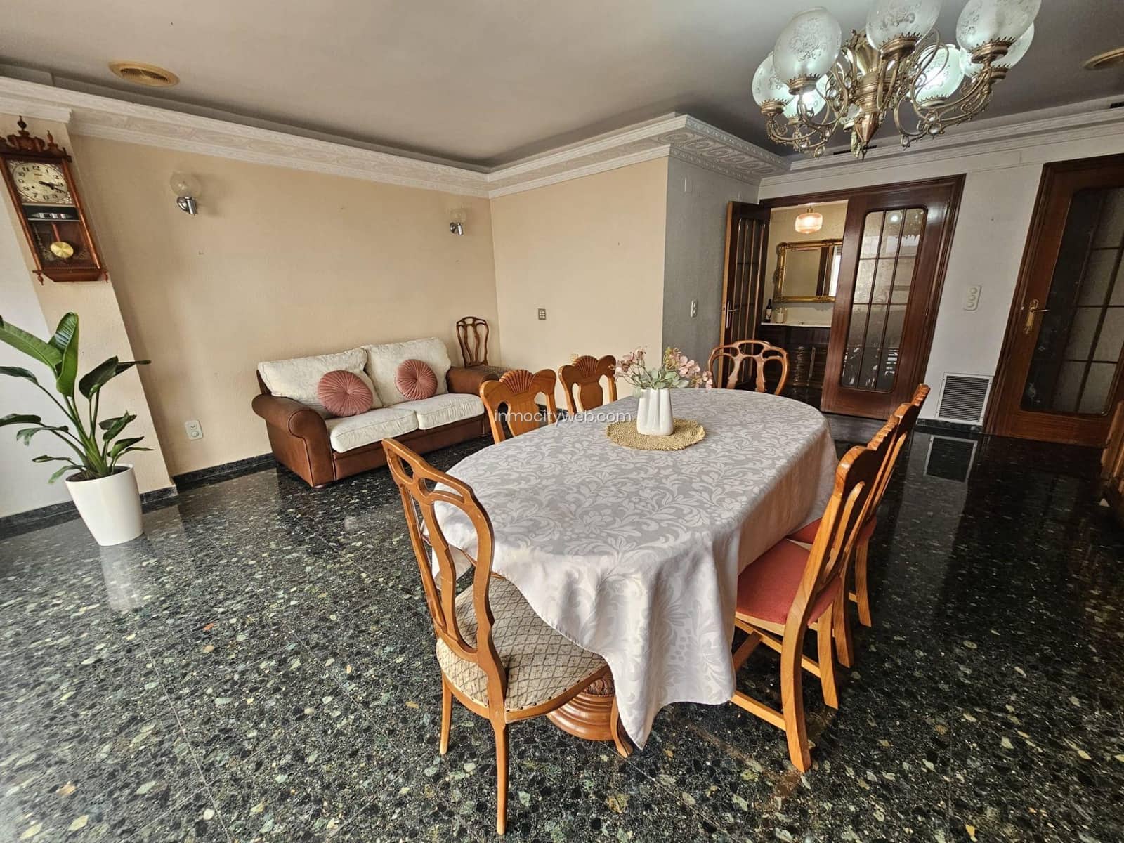 4 sovrum Lägenhet till salu i Sagunto / Sagunt med garage - 179 000 € (Ref: 9532129)