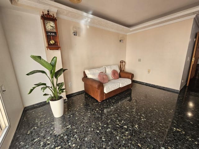 4 sovrum Lägenhet till salu i Sagunto / Sagunt med garage - 179 000 € (Ref: 9532129)