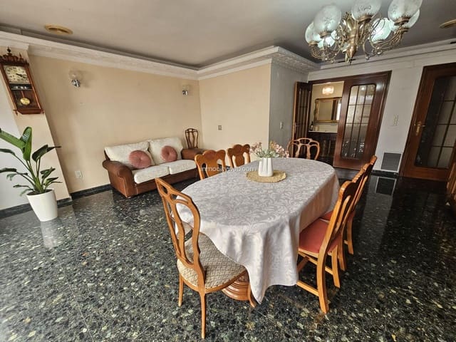 4 sovrum Lägenhet till salu i Sagunto / Sagunt med garage - 179 000 € (Ref: 9532129)