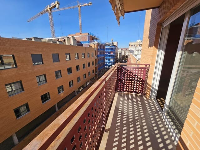 Piso de 3 habitaciones en La Creu del Grau, València ciudad en alquiler con garaje - 1.300 € (Ref: 9532133)