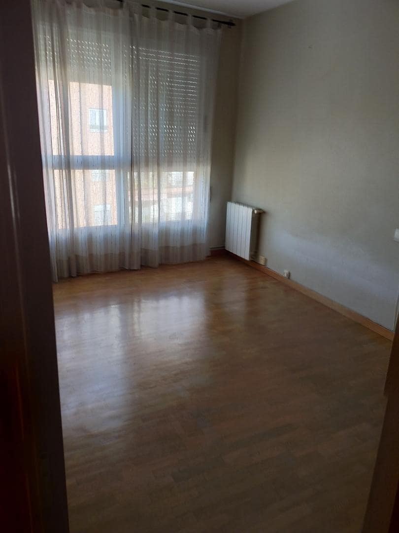 3 soverom Leilighet til leie i Valencia by - € 1 400 (Ref: 9532135)