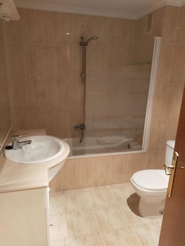 3 soverom Leilighet til leie i Nou Moles, Valencia by - € 1 400 (Ref: 9532135)