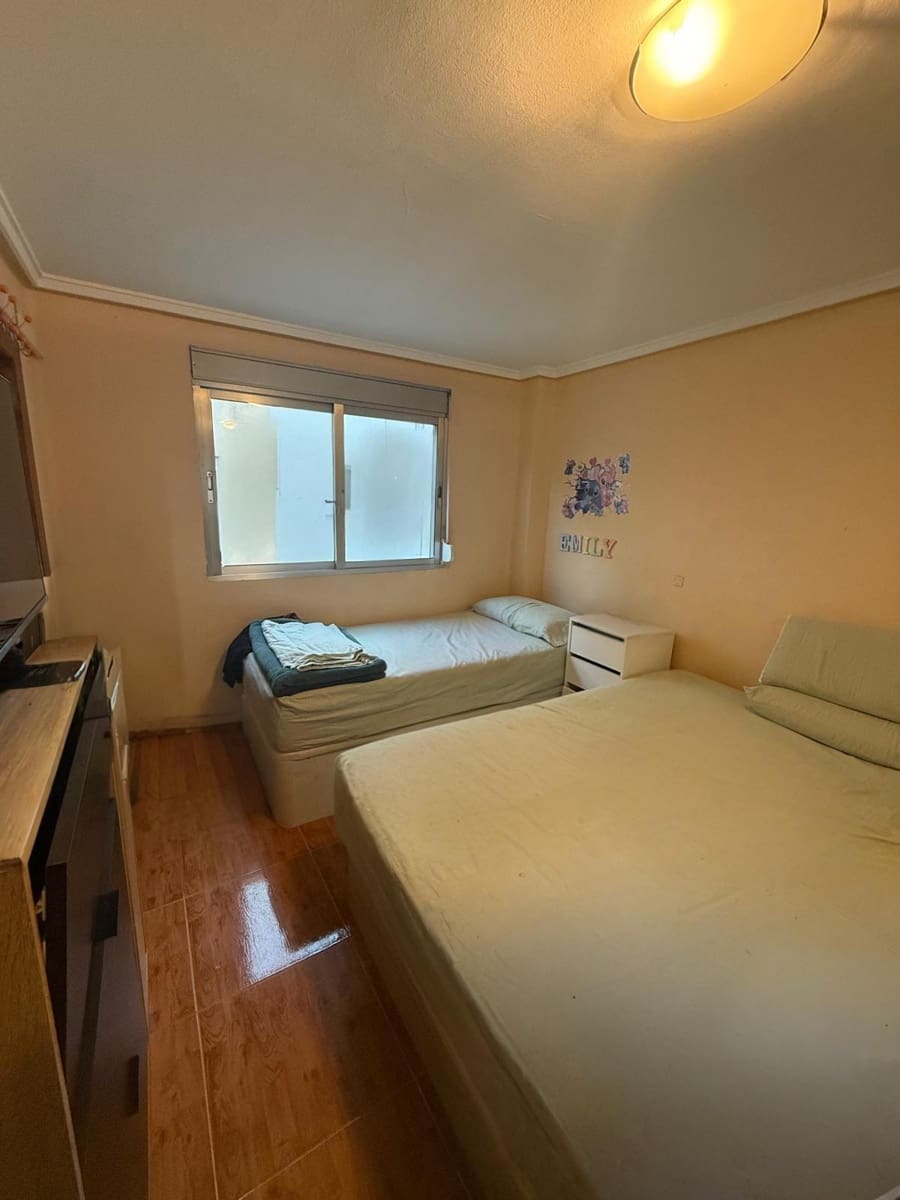 2 sypialnia Mieszkanie na sprzedaż w Miasto Walencja - 120 000 € (Ref: 9532136)