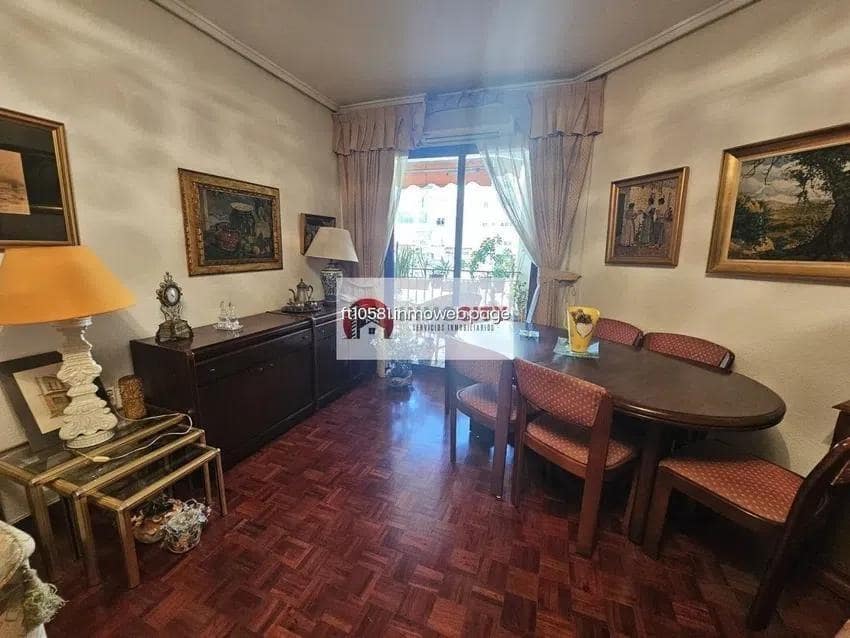 5 slaapkamer Flat te koop in Valencia stad met garage - € 466.000 (Ref: 9533750)