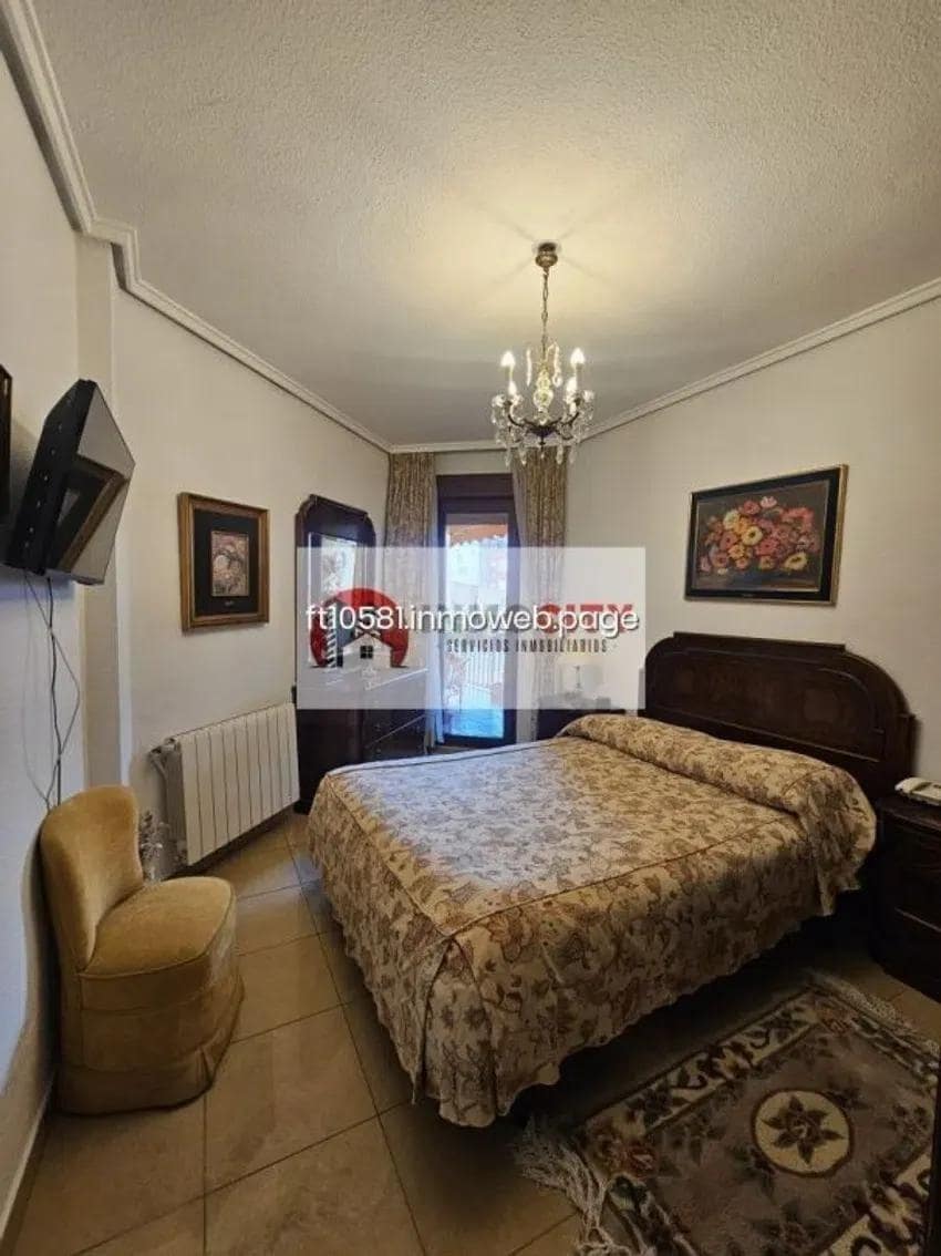 5 slaapkamer Flat te koop in Valencia stad met garage - € 466.000 (Ref: 9533750)