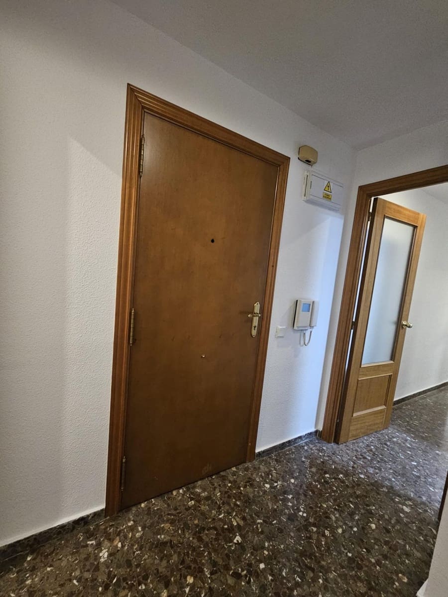 4 Zimmer Wohnung zu vermieten in Valencia Stadt mit Garage - 1.500 € (Ref: 9536795)