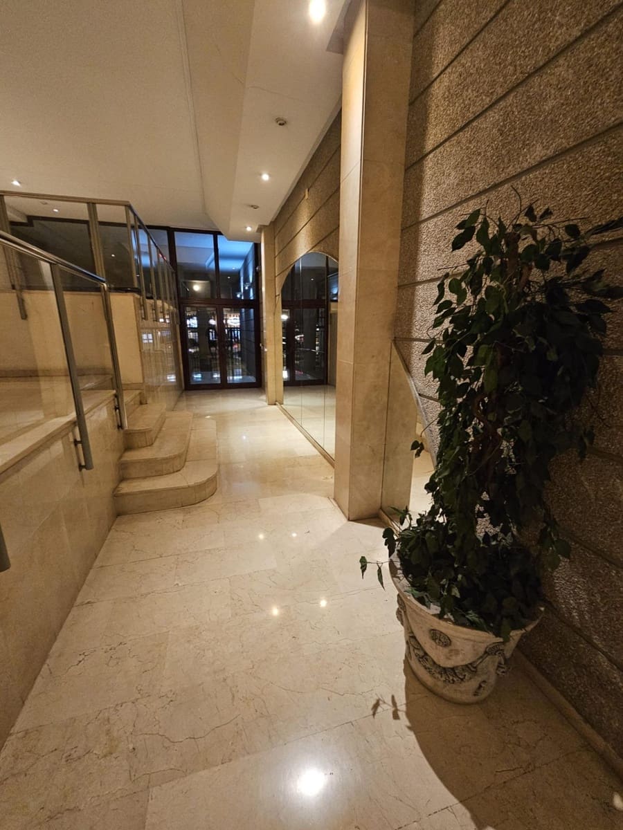 4 Zimmer Wohnung zu vermieten in Valencia Stadt mit Garage - 1.500 € (Ref: 9536795)