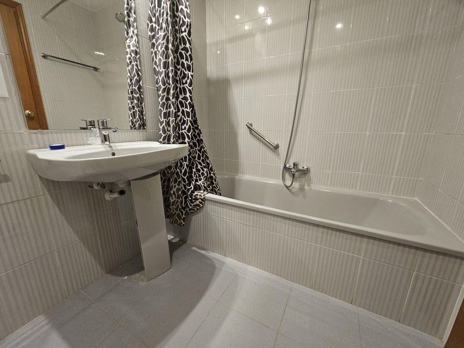 4 Zimmer Wohnung zu vermieten in Valencia Stadt mit Garage - 1.500 € (Ref: 9536795)