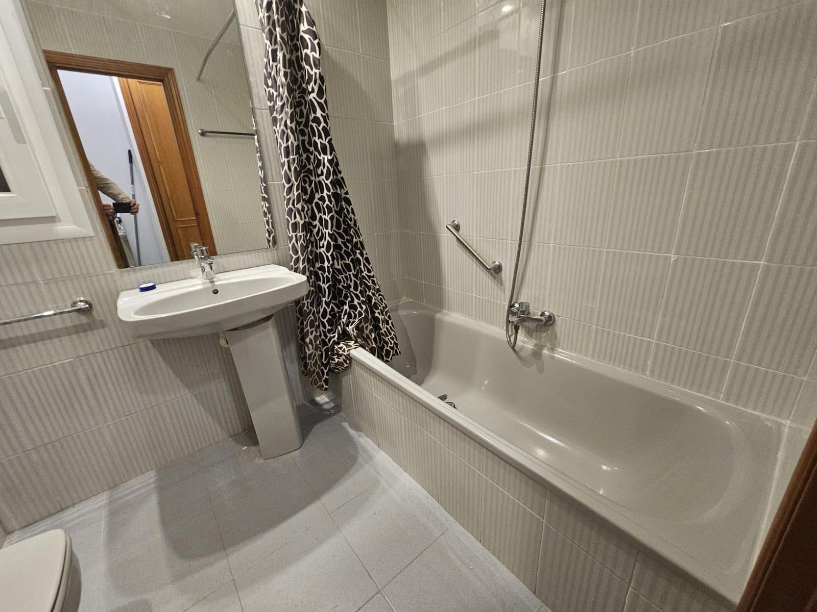 4 Zimmer Wohnung zu vermieten in Valencia Stadt mit Garage - 1.500 € (Ref: 9536795)