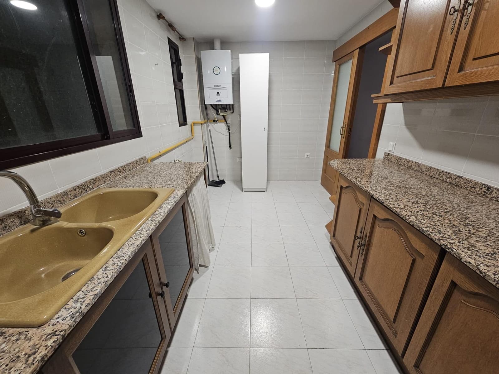 4 Zimmer Wohnung zu vermieten in Valencia Stadt mit Garage - 1.500 € (Ref: 9536795)