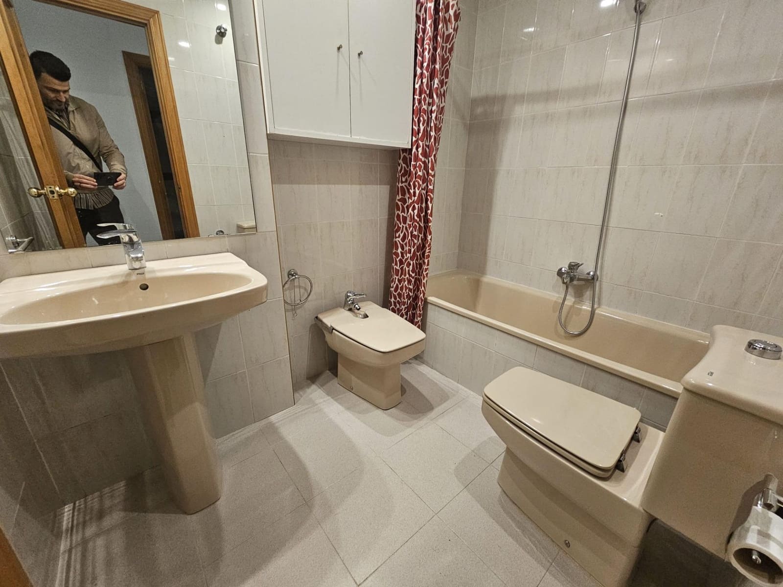 4 Zimmer Wohnung zu vermieten in Valencia Stadt mit Garage - 1.500 € (Ref: 9536795)