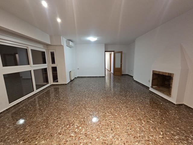 4 Zimmer Wohnung zu vermieten in Arrancapins, València Stadt mit Garage - 1.500 € (Ref: 9536795)