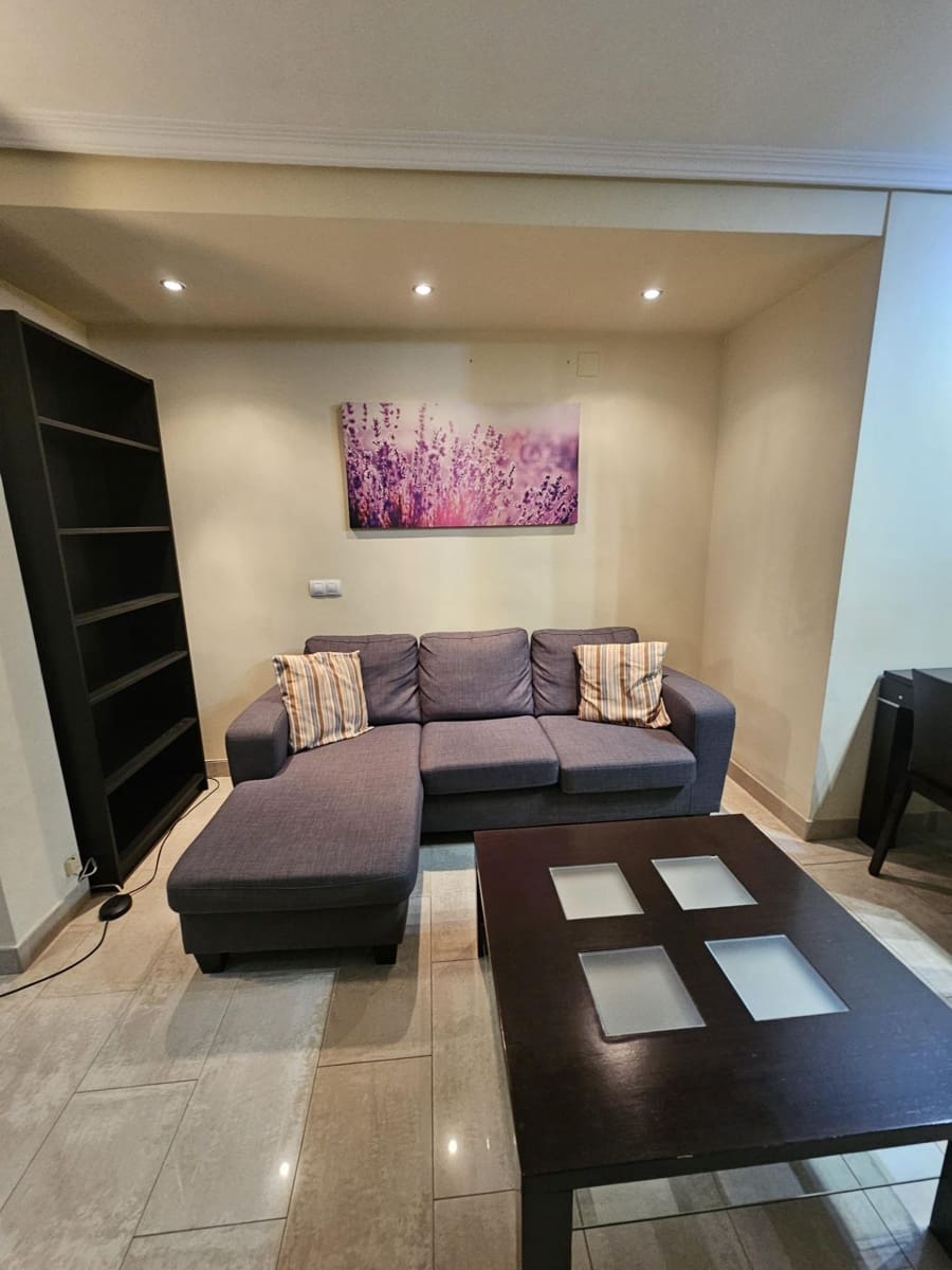 Appartement de 2 chambres à louer à Valence ville - 1 350 € (Ref: 9536796)