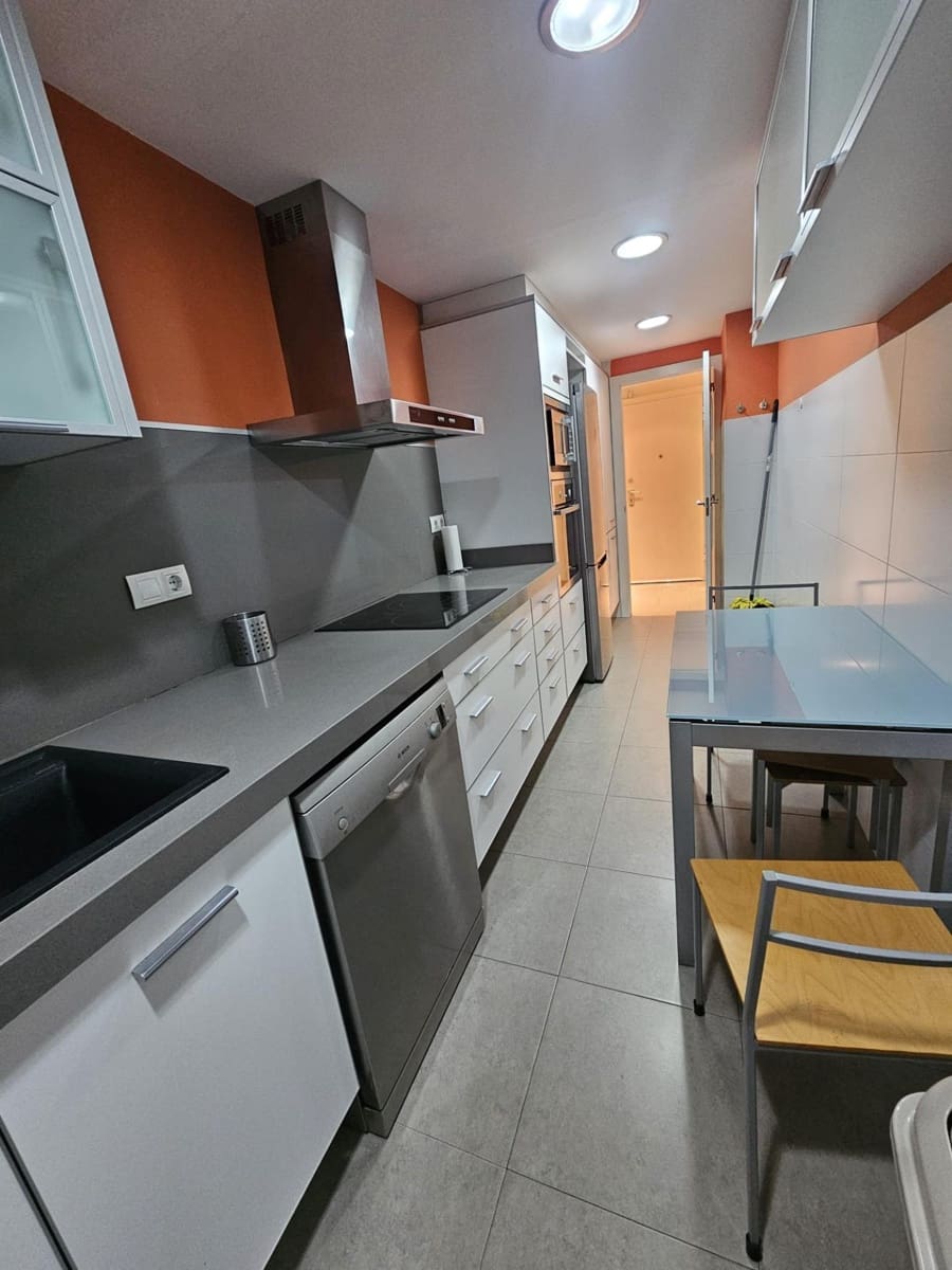 Appartement de 2 chambres à louer à Valence ville - 1 350 € (Ref: 9536796)