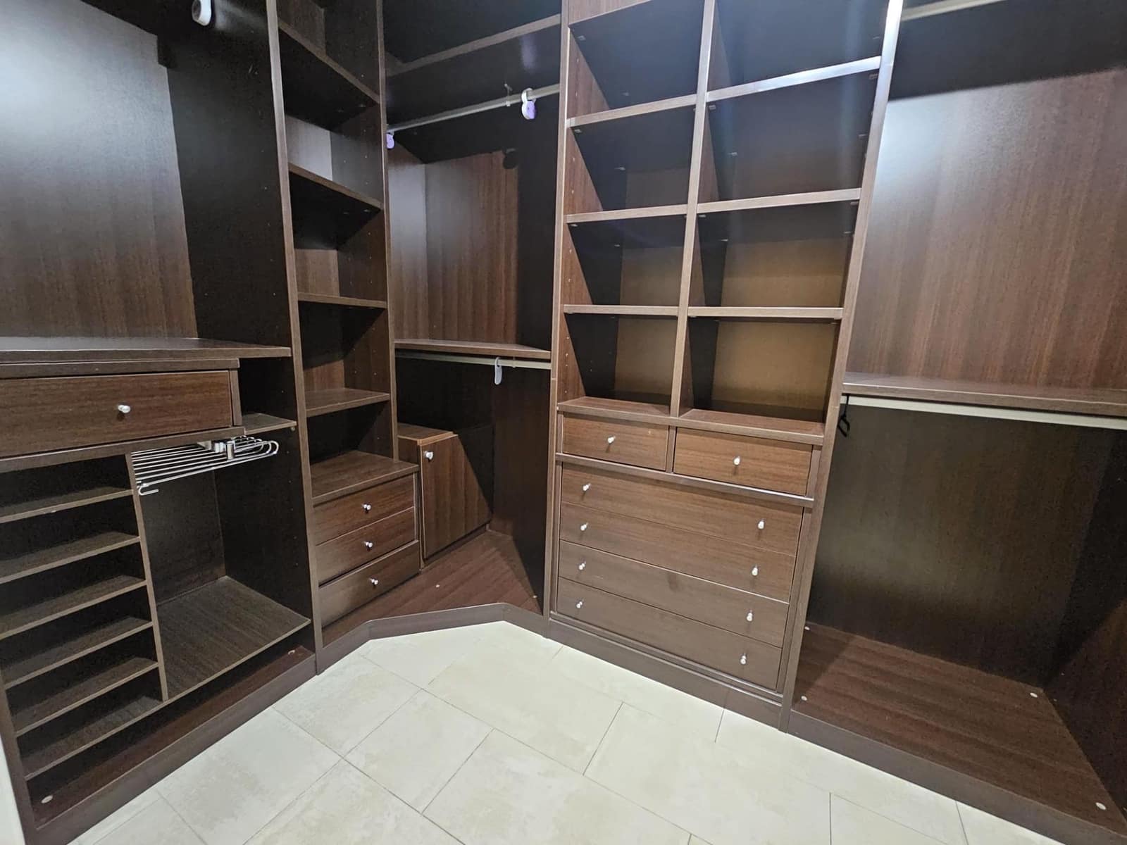 Appartement de 2 chambres à louer à Valence ville - 1 350 € (Ref: 9536796)