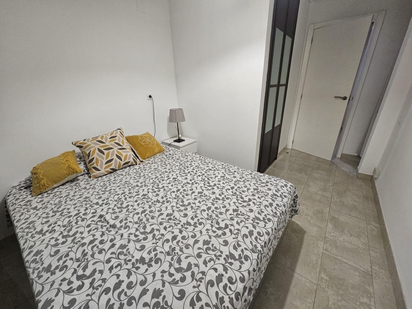 Appartement de 2 chambres à louer à Valence ville - 1 350 € (Ref: 9536796)