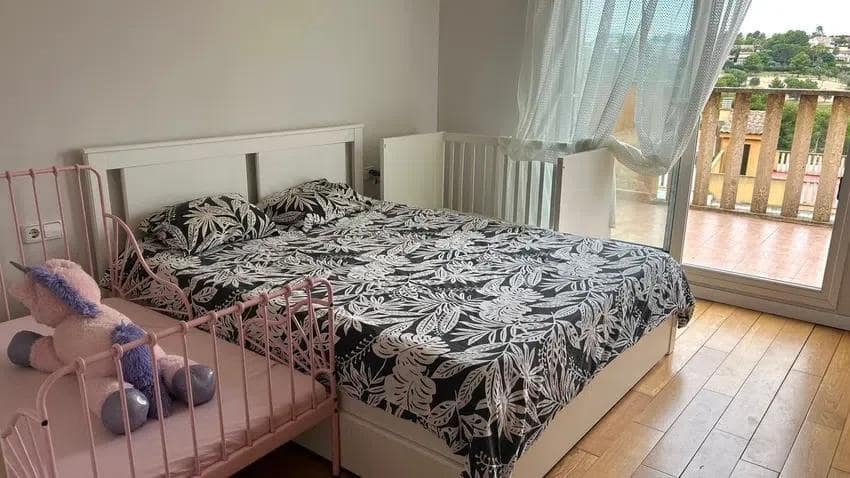 4 soverom Rekkehus til salgs i Chiva med svømmebasseng garasje - € 259 900 (Ref: 9541113)