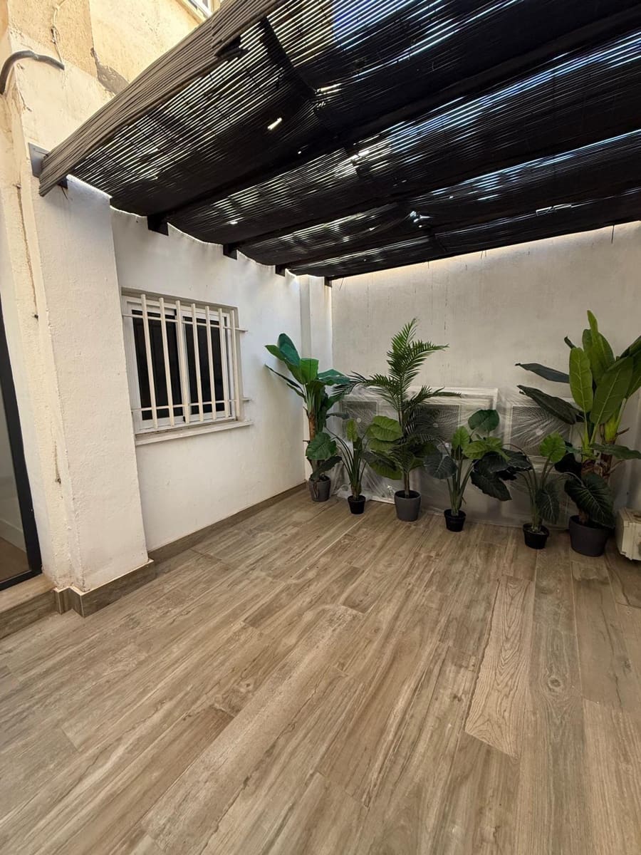 6 soverom Hotell til salgs i Valencia by - € 1 500 000 (Ref: 9543644)