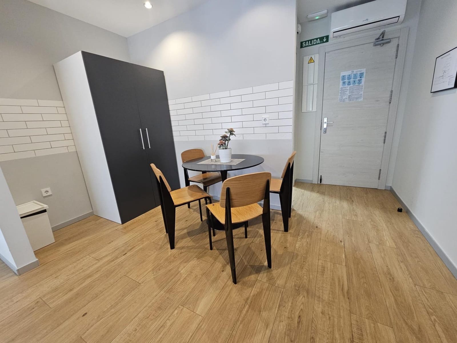 6 soverom Hotell til salgs i Valencia by - € 1 500 000 (Ref: 9543644)