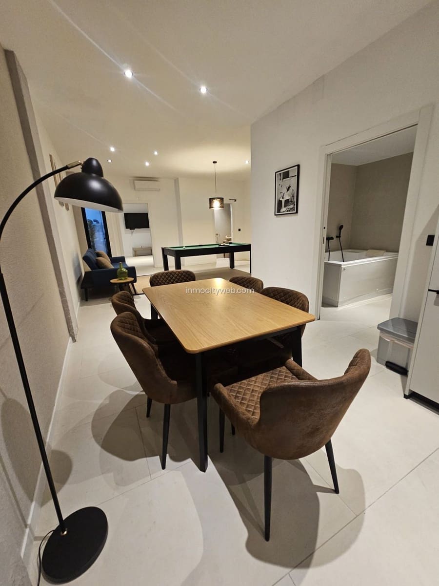 2 soveværelse Lejlighed til salg i Valencia by - € 299.000 (Ref: 9543645)