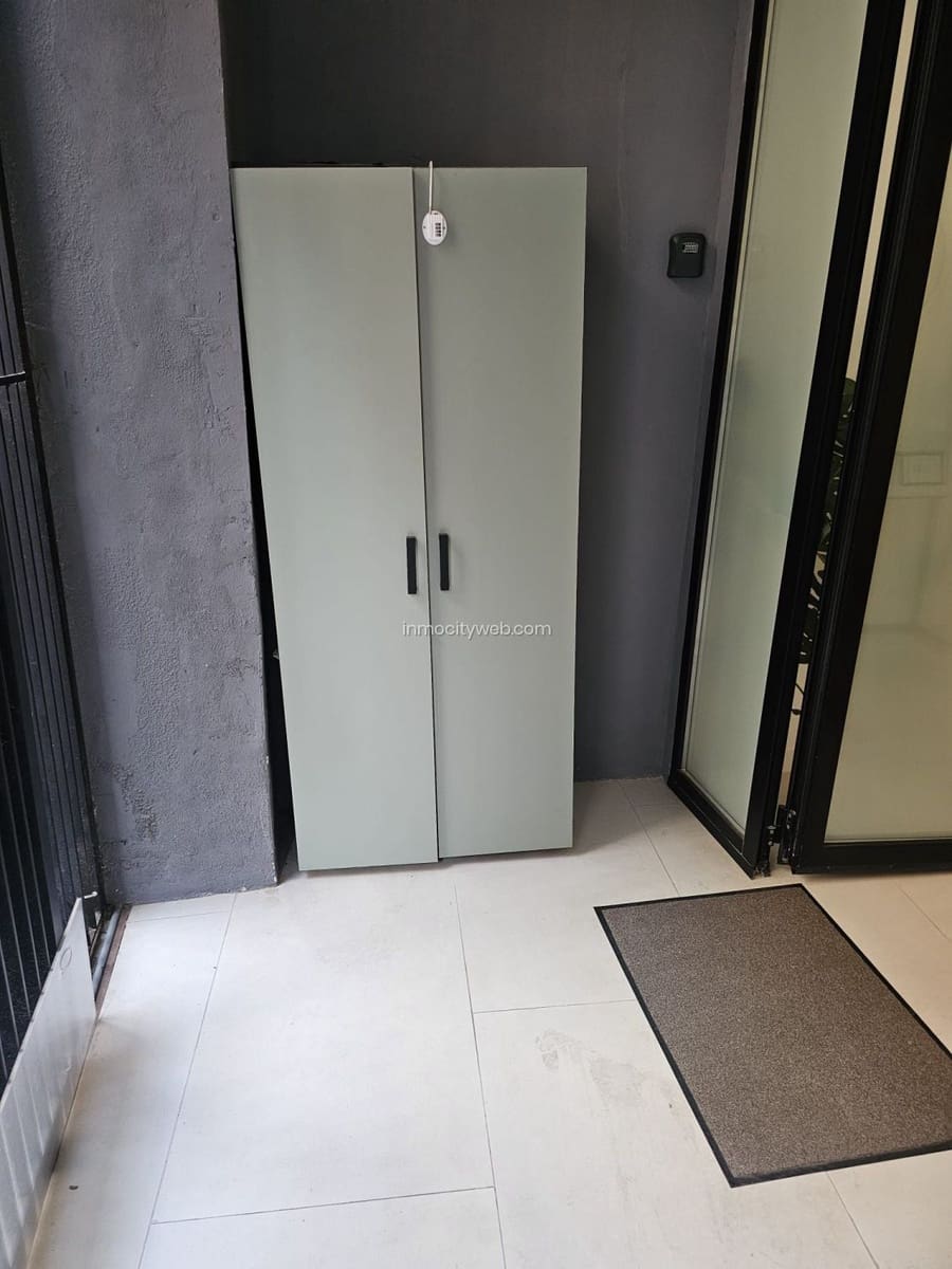 2 soveværelse Lejlighed til salg i Valencia by - € 299.000 (Ref: 9543645)