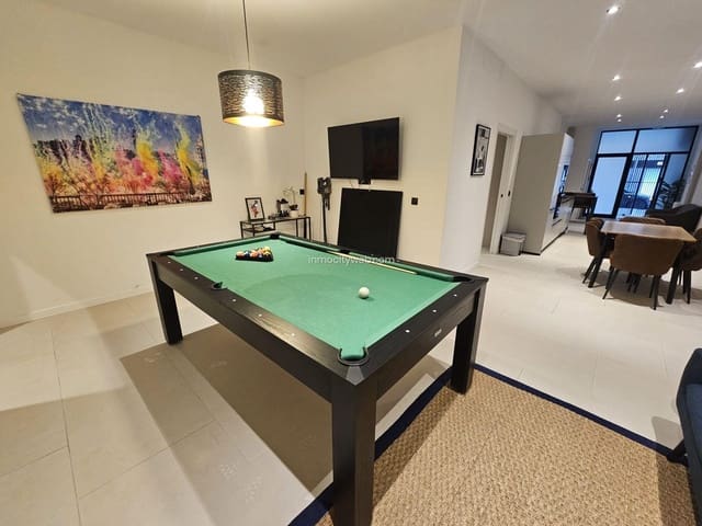 2 soveværelse Lejlighed til salg i Benicalap, Valencia by - € 299.000 (Ref: 9543645)