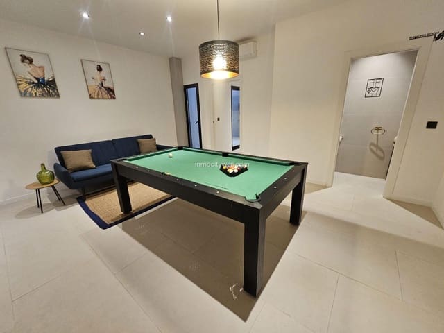 2 soveværelse Lejlighed til salg i Benicalap, Valencia by - € 299.000 (Ref: 9543645)