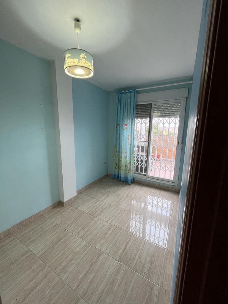 2 soveværelse Lejlighed til leje i Alfafar med garage - € 990 (Ref: 9568668)