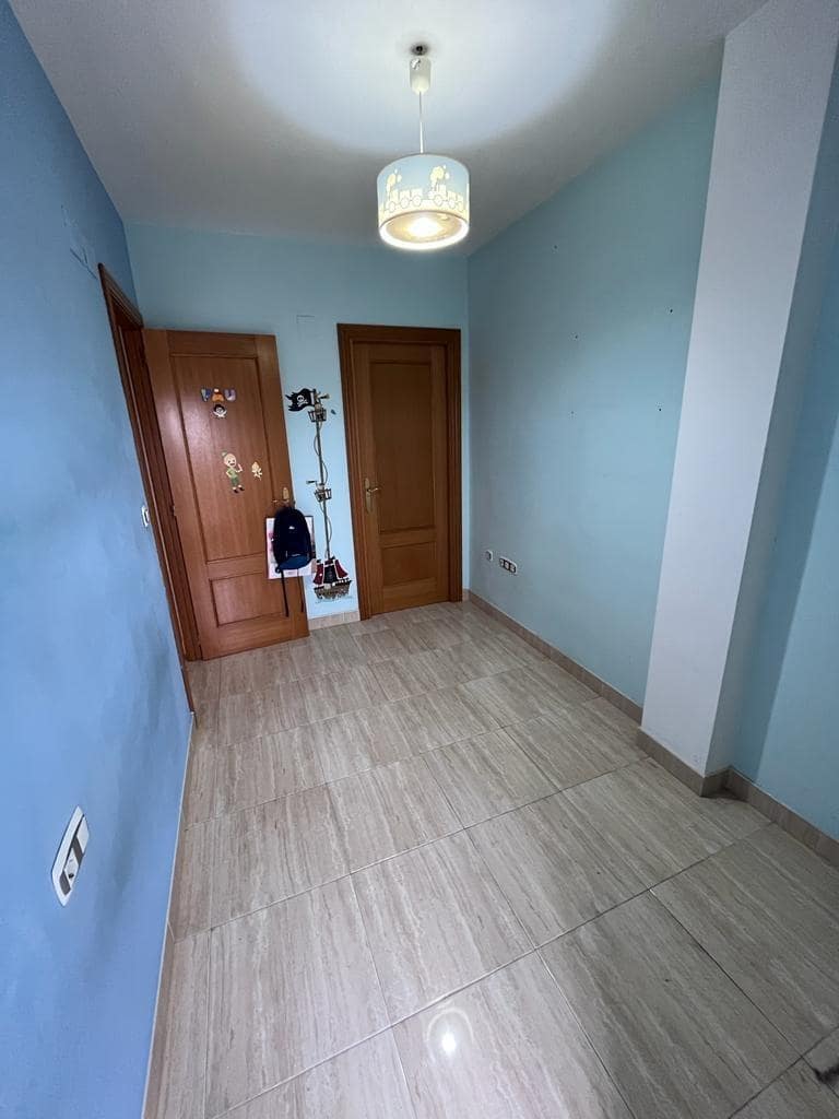 2 soveværelse Lejlighed til leje i Alfafar med garage - € 990 (Ref: 9568668)