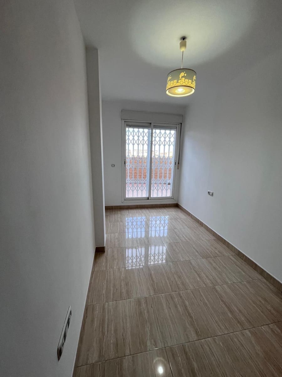 2 soveværelse Lejlighed til leje i Alfafar med garage - € 990 (Ref: 9568668)