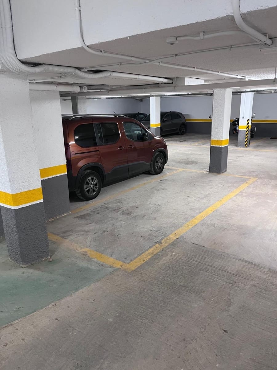 2 soveværelse Lejlighed til leje i Alfafar med garage - € 990 (Ref: 9568668)