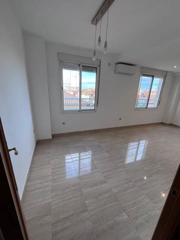 2 slaapkamer Flat te huur in Alfafar met garage - € 990 (Ref: 9568668)