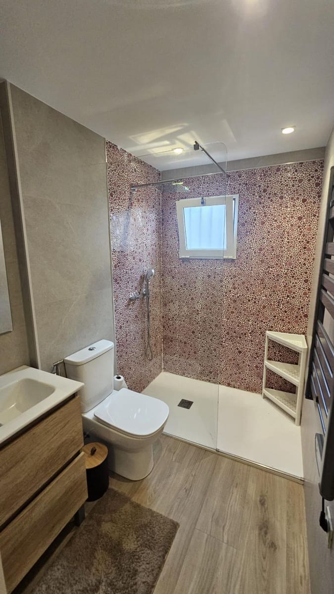 1 soverom Leilighet til leie i Chiva - € 1 250 (Ref: 9571187)