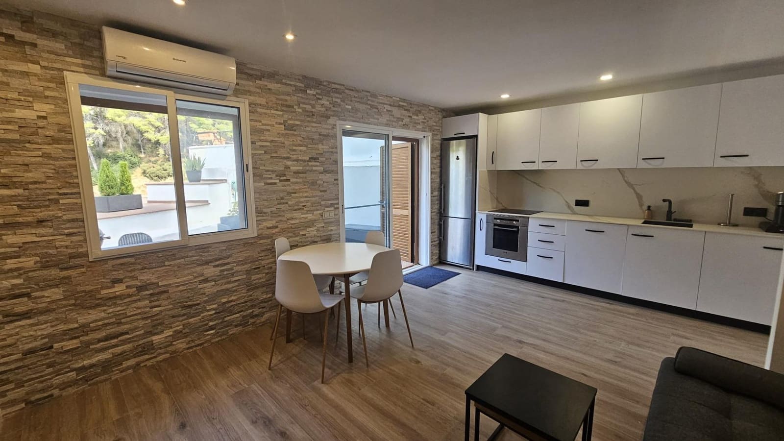 1 soverom Leilighet til leie i Chiva - € 1 250 (Ref: 9571187)