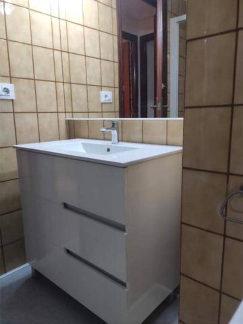 4 soveværelse Lejlighed til leje i Valencia by - € 1.600 (Ref: 9571190)