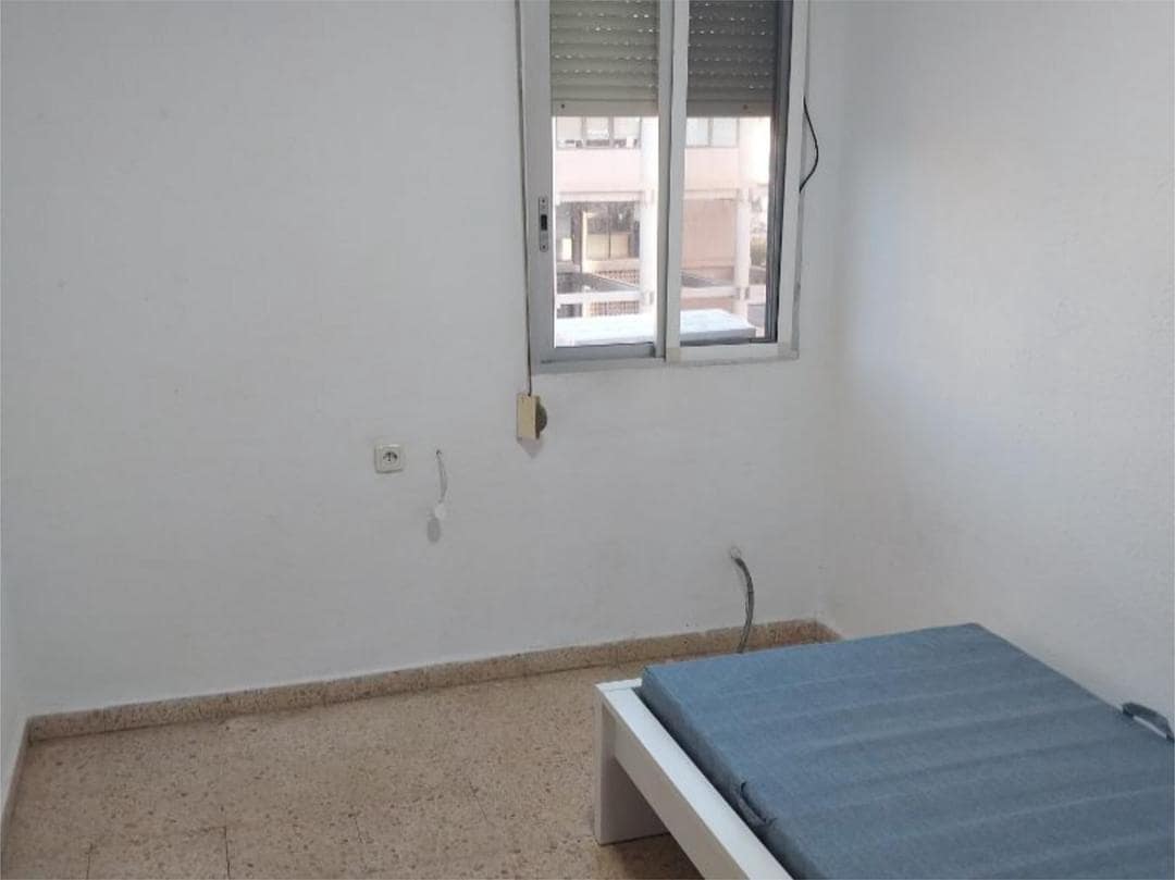 3 bedroom Flat for sale in Valencia city - € 255,000 (Ref: 9582961)