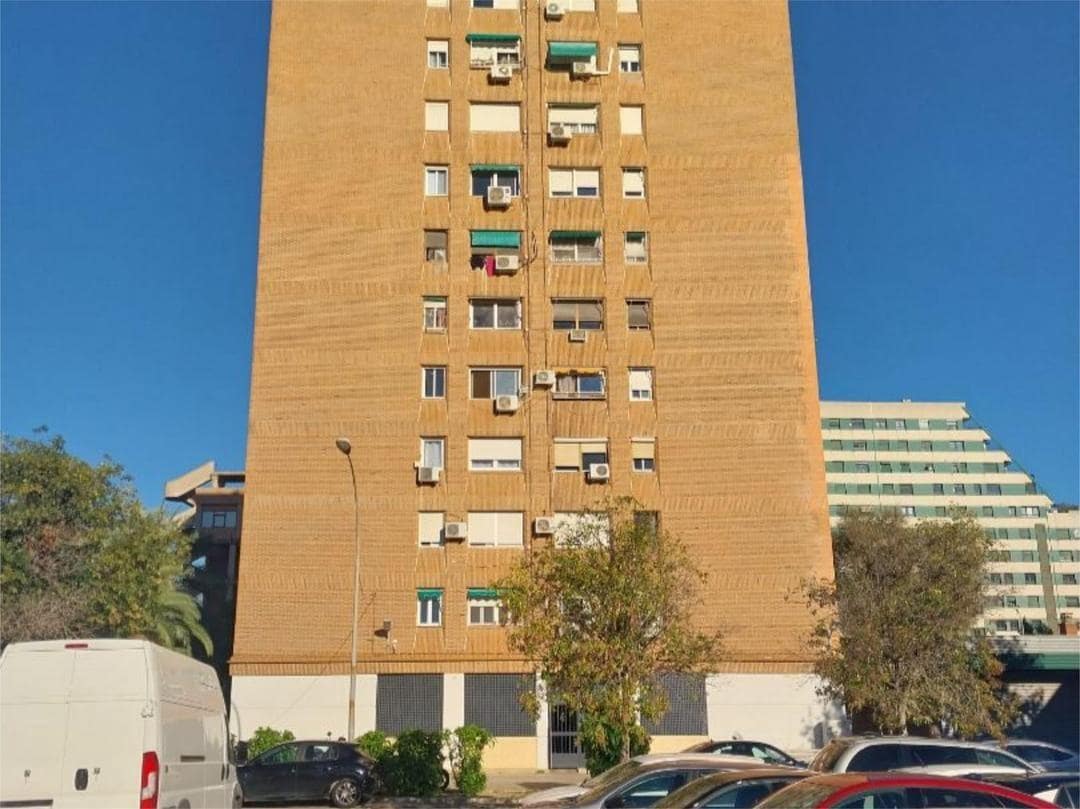 3 bedroom Flat for sale in Valencia city - € 255,000 (Ref: 9582961)