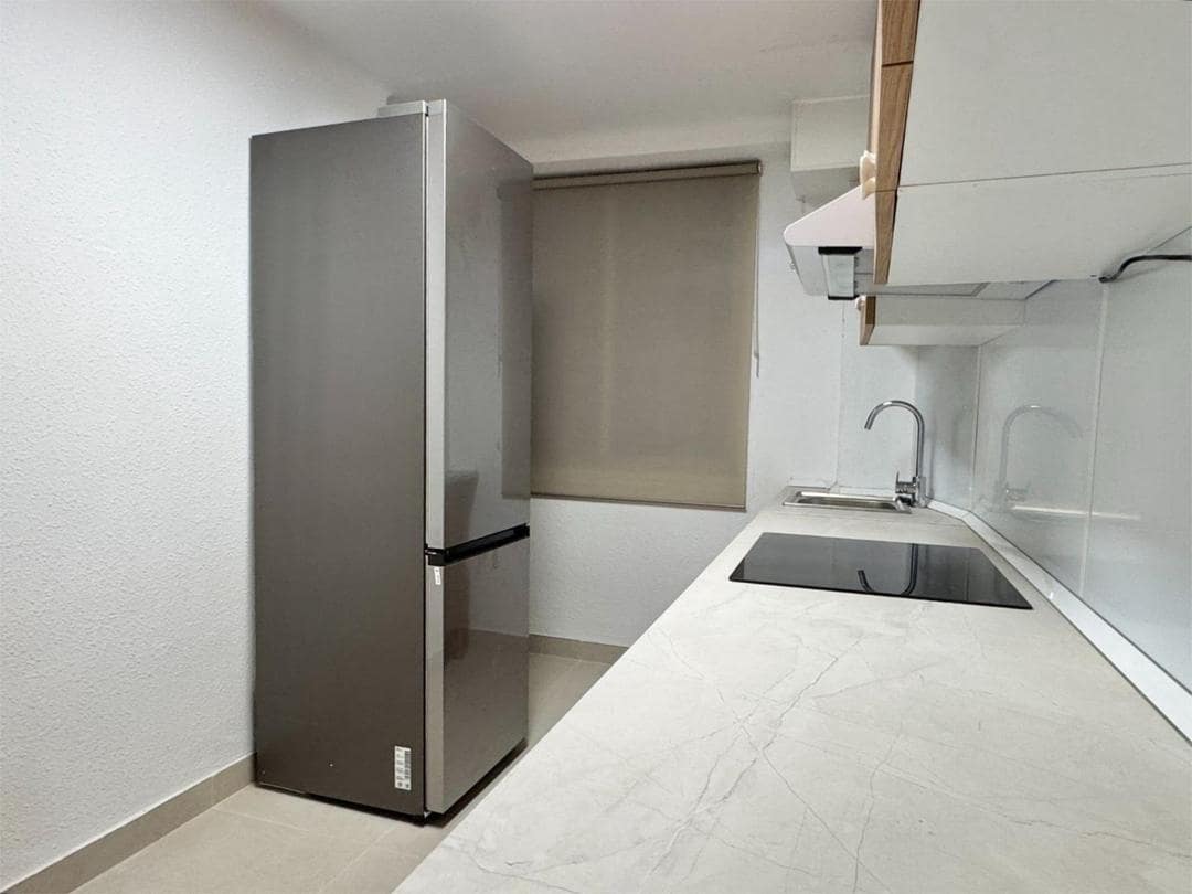 4 bedroom Flat for rent in Alfafar - € 1,300 (Ref: 9599560)