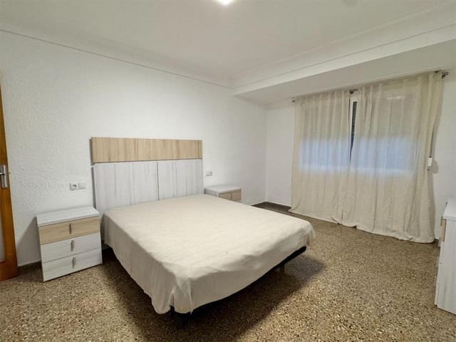 Piso de 4 habitaciones en Alfafar en alquiler - 1.300 € (Ref: 9599560)