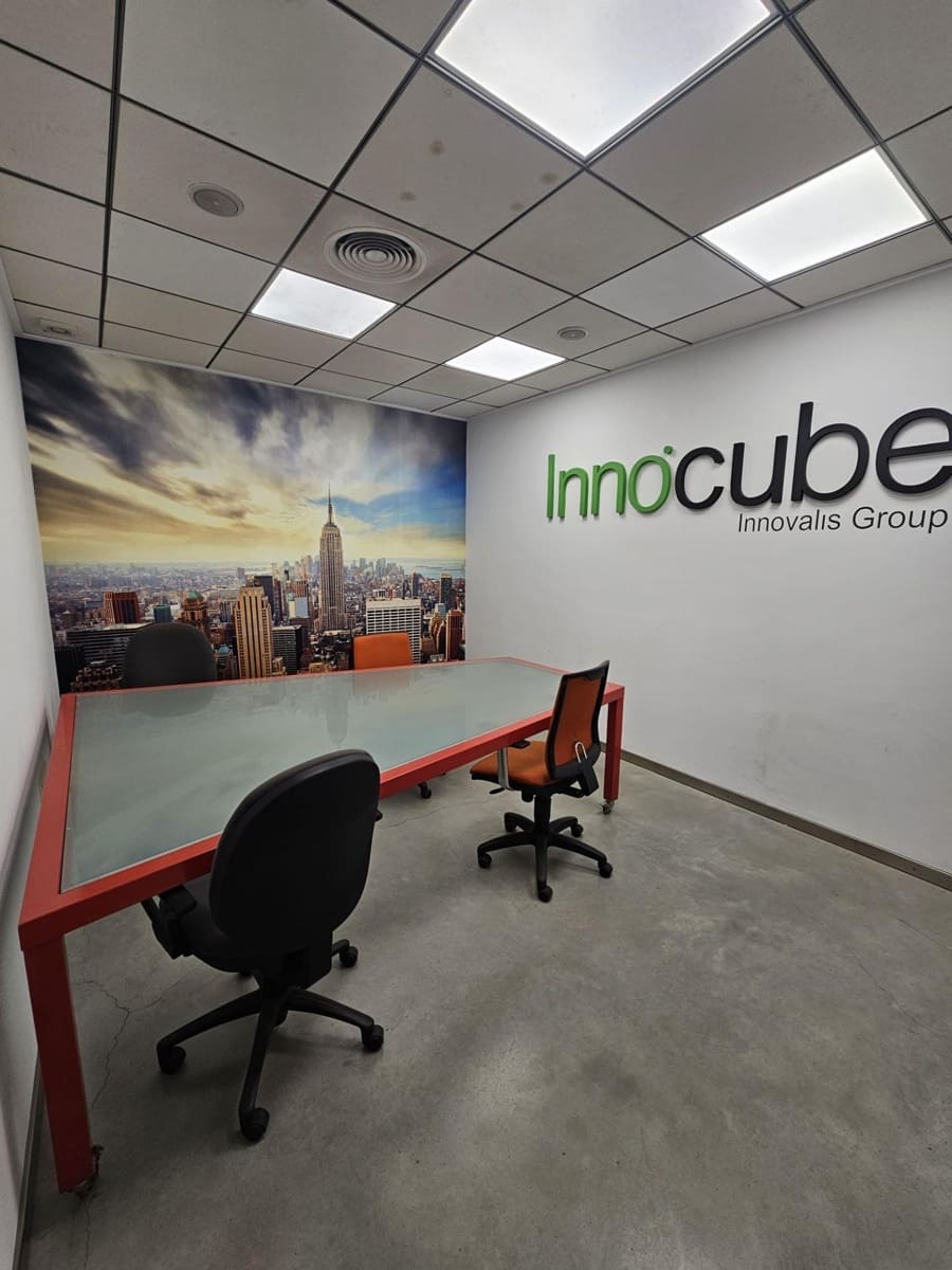 Yritys myytävänä paikassa L'Alcudia mukana 
autotalli - 180 000 € (Ref: 9599562)