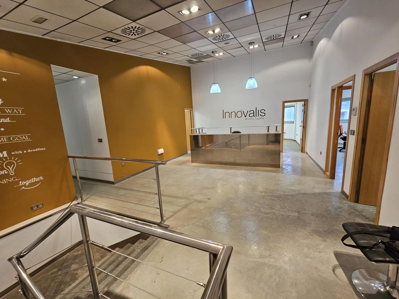 Yritys myytävänä paikassa L'Alcudia mukana 
autotalli - 180 000 € (Ref: 9599562)