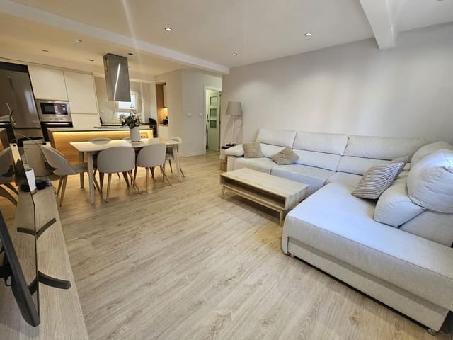 Appartement de 3 chambres à louer à Nou Moles, Valence ville - 1 400 € (Ref: 9599563)